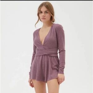NWT Urban Outfitters Long Sleeve Ribbed Knot Romper S